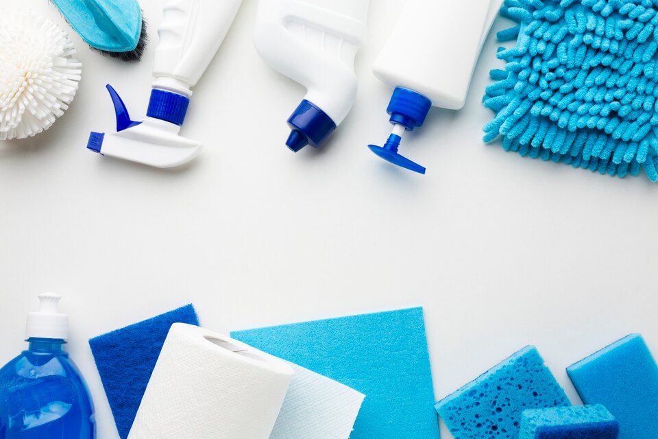 20231004110428 fpdl.in productos sanitarios sobre fondo liso 23 2148333788 large